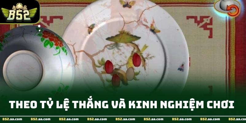 Người chơi theo dõi tỷ lệ thắng, mức cược và số người tham gia để chọn bàn